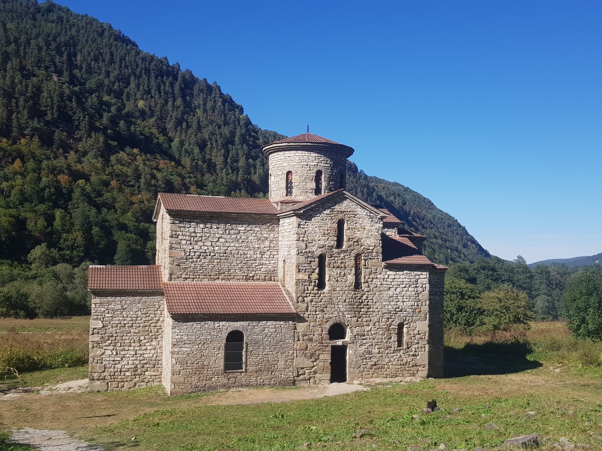 Архыз многоликий: долины, перевалы и канатка к вершинам — фото 4
