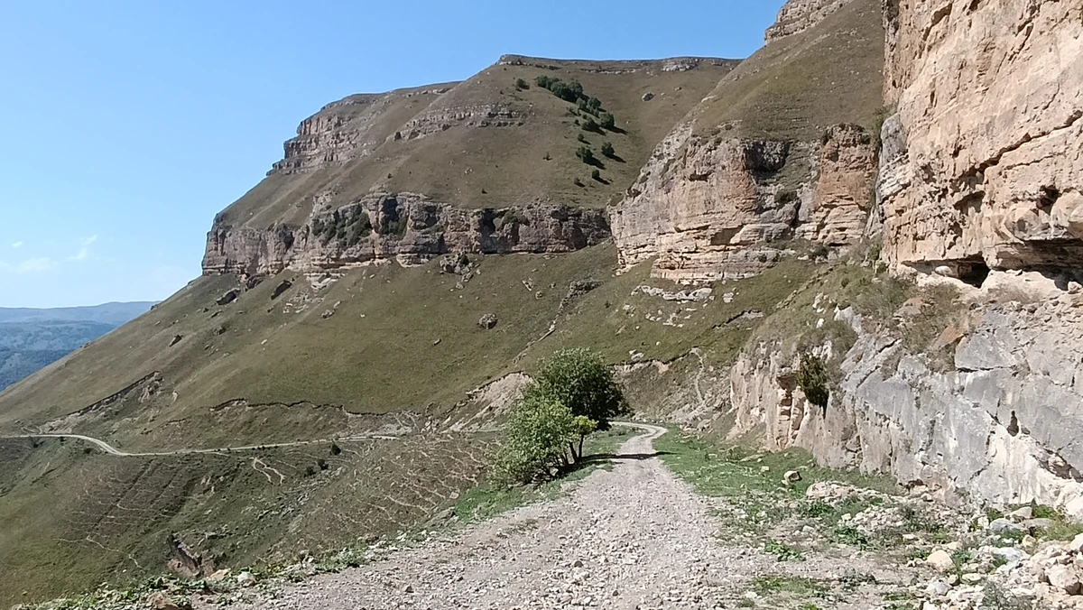 Высокогорное село Кичи-Балык, целебный нарзан и аул-призрак Схауат — фото 11