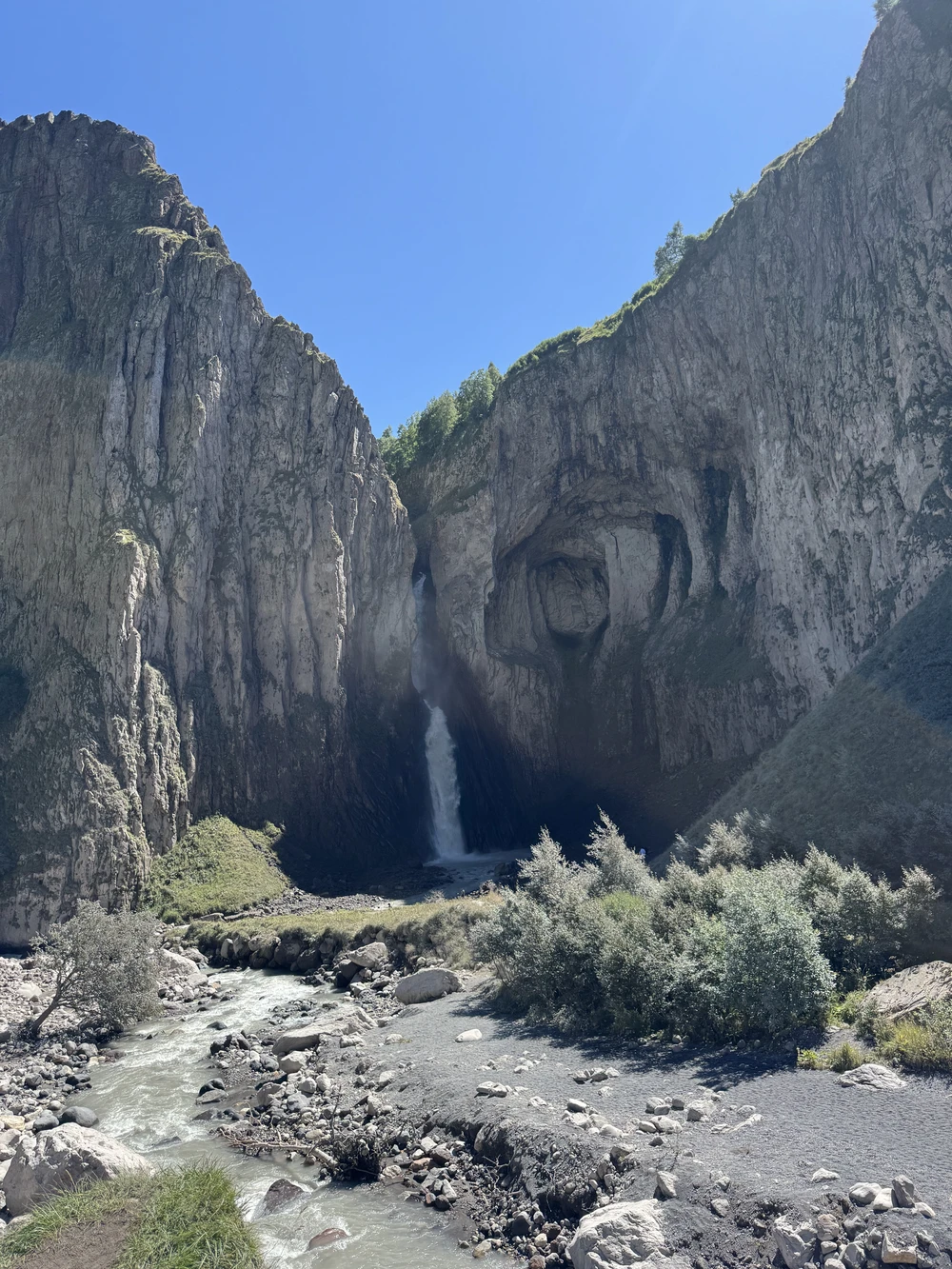 Дорога к Джилы-Су: Эльбрус, плато и водопады — фото 5